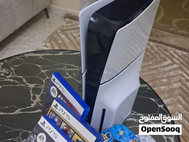 playstation 4  playstation.           5 3 cd p5