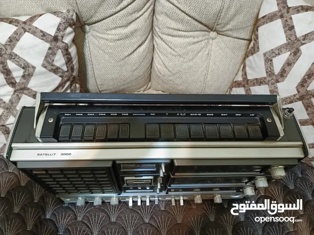 راديو الماني قديم