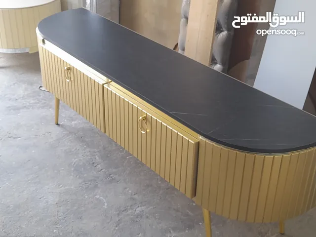 طاولات وسط طاولات شاشه جميع المقاسات الوان متعددة كفاله على جميع اعمالنا