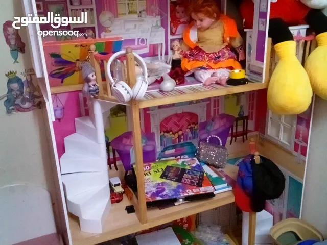 Doll house for girls..