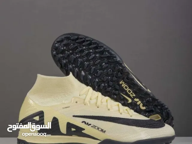 43 Sport Shoes in Al Karak
