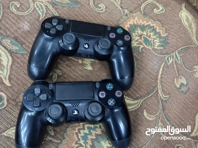 للبيع ادين ps4 اصلي