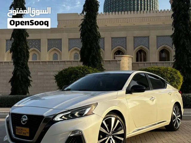 Used Nissan Altima in Al Batinah