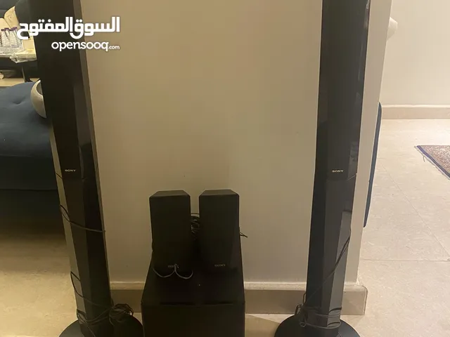 نظام صوتي مع دي ڤي دي sound system (Sony) مستعمل استعمال خفيف و السعر قابل للتفاوض عبارة عن 7 قطع