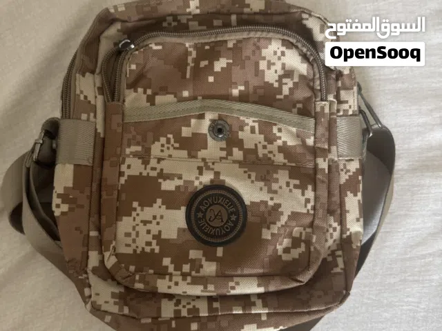 شنطه جيشي للبيع حط سعرك وشيل لحق