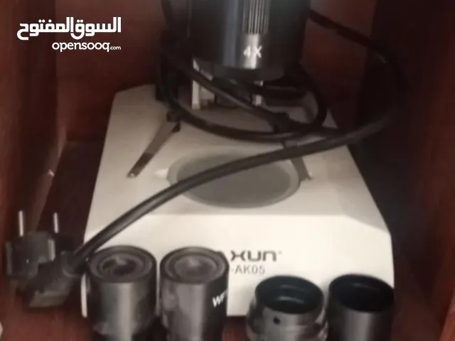 مجهر الكتروني مستعمل بحالة ممتازة