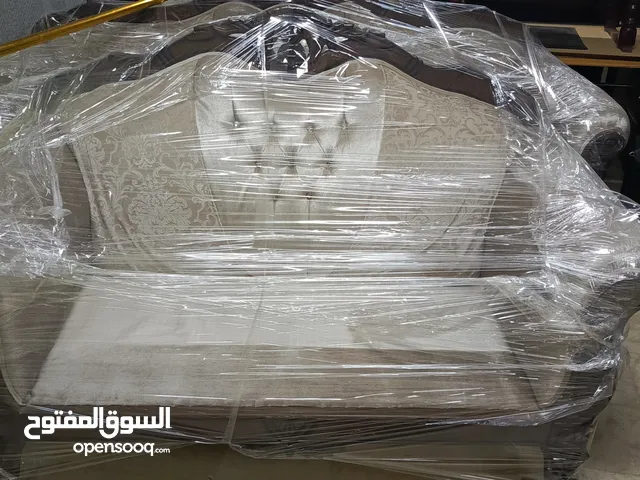 طقم ضيوف تسعه مقاعد