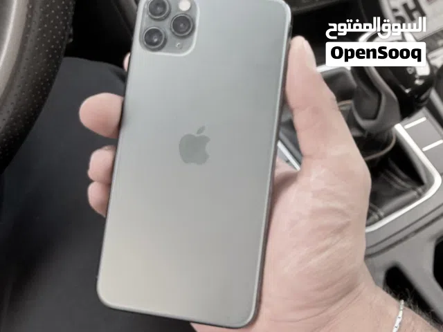 ايفون 11 برو ماكس للبيع  مبدل بظارية وشاشة شغال وبحالة جيده