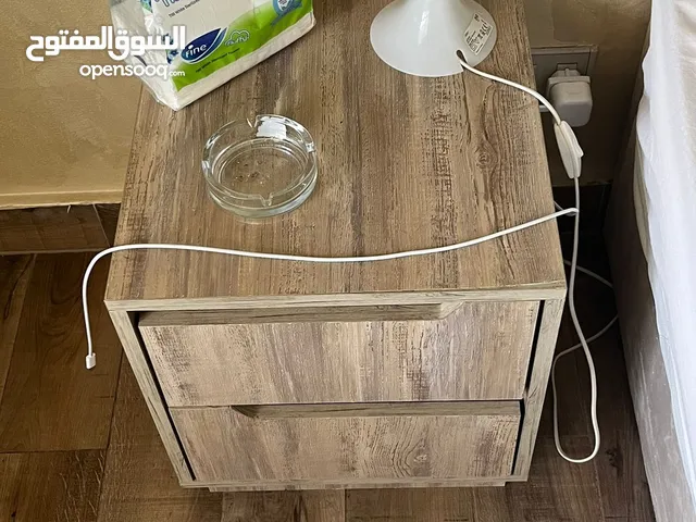 2 كومودينو 2 bedside tables