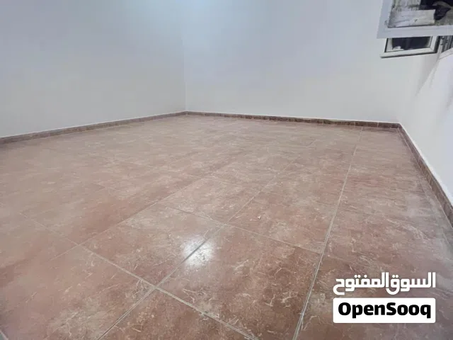 شقه للايجار (استوديو)