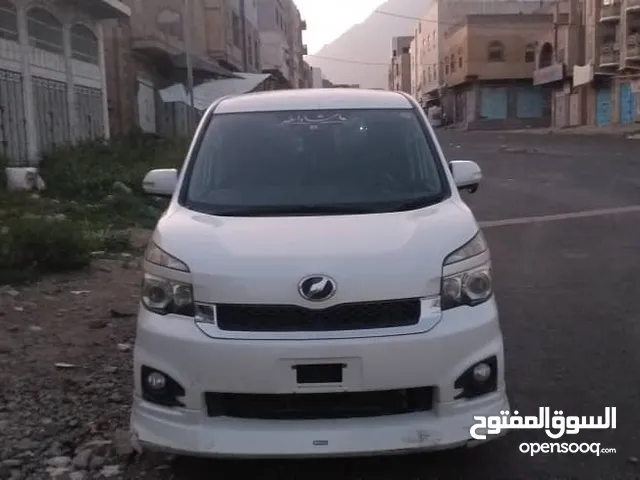 Used Toyota Voxy in Taiz