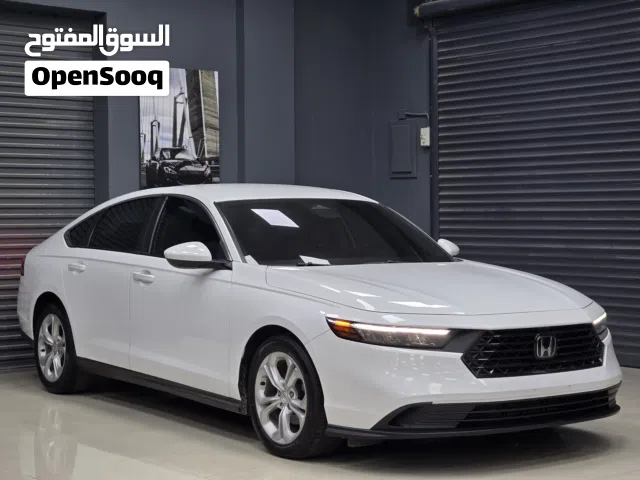 2023 هوندا اكورد LX