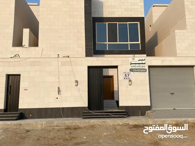 288 m2 5 Bedrooms Villa for Sale in Jeddah Obhur Al Shamaliyah