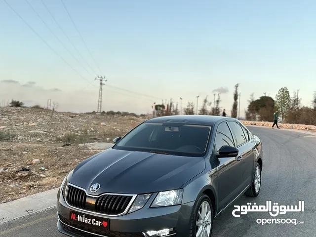 سكودا اوكتافيا 2017/16 ماطور 2000 ديزل اوتومات