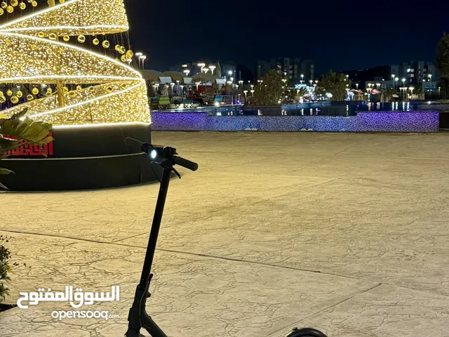 للبيع سكوتر شاومي Essential