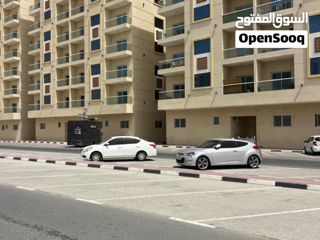 للبيع استوديو في منطقة الياسمين – قرية الأميرة – عجمان