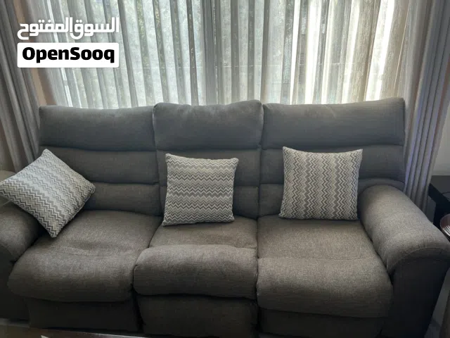 طقم جلوس ريكلاينر من اشلي الفرش مجدد