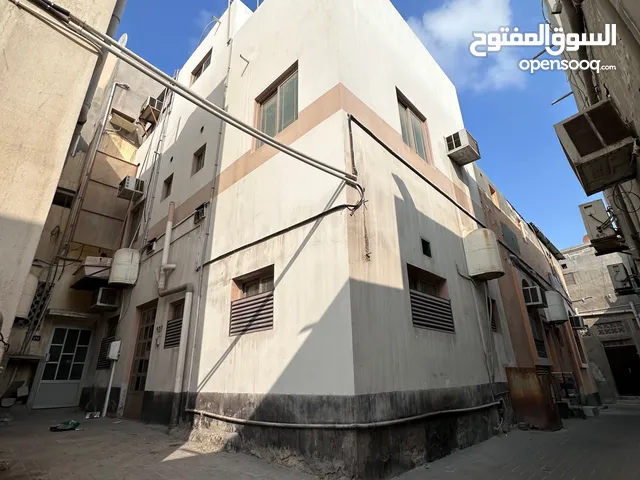 120ft 3 Bedrooms Townhouse for Sale in Muharraq Hidd