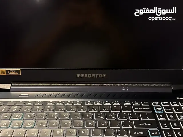Predator Helios 300