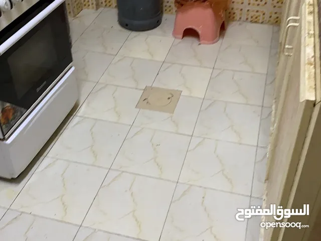 شقة مفروشة للإيجار لمدة شهر واحد في منطقة ابوحليفة واسعة جدااااااااااا