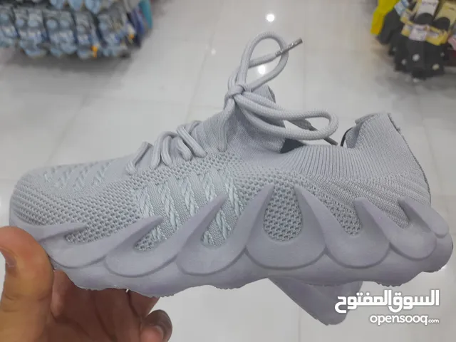 Girls Shoes in Muscat