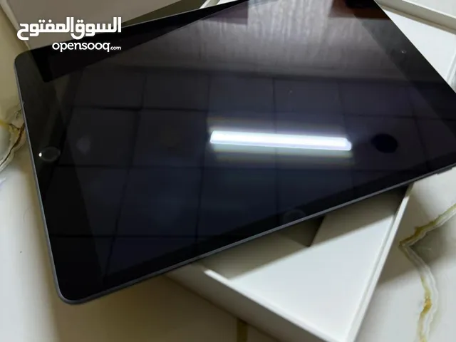 ايباد ابل9 الجيل التاسع نضيف جدا جدا مستعمل للدراسه فقط خالي مَــن اي خدش او كسر مساحة 256