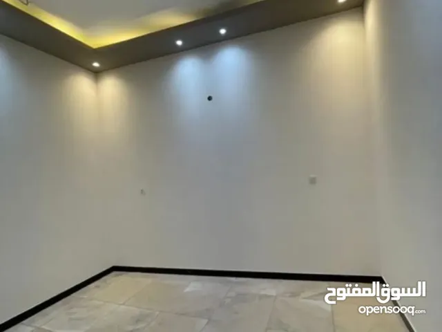 130 m2 2 Bedrooms Apartments for Rent in Basra Briha