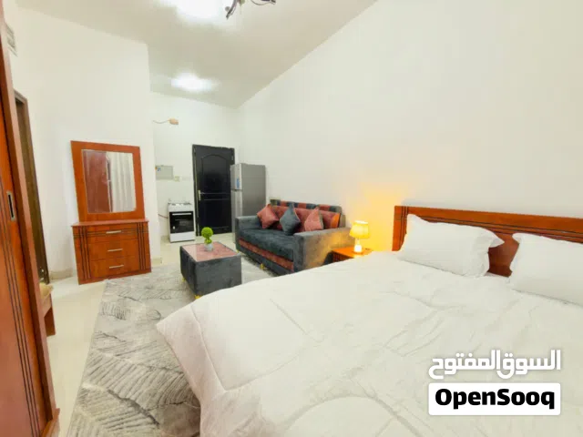 F3 / استوديو - فرش جديد - الروضة 2 - شارع تونس - للايجار في عجمان