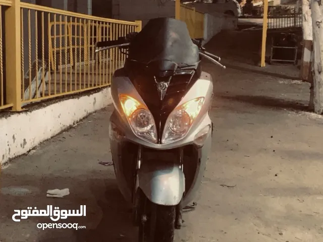 Sym 125 للبيع موديل 2014