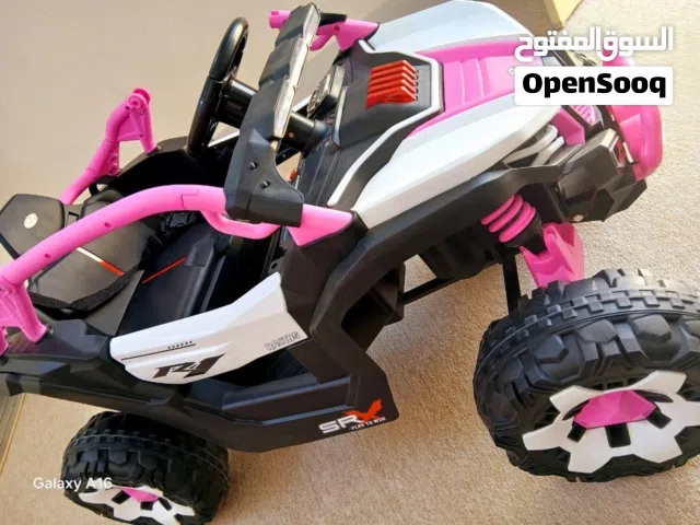 سيارة اطفال