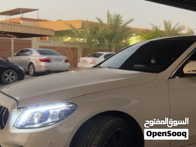 مرسيدس c300 سياره محول بودي c63 كل شي موجود دق سلف و توكل على الله.