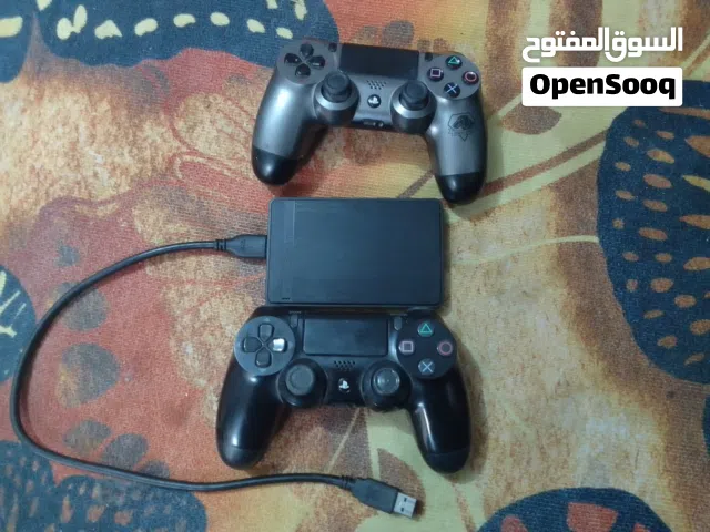 جوستكات  بلي 4 الأصلية وليس التجاري شغالات على بلي 4 بس بيهم مشاكل يشكل بل ألعاب r2 وl2 الجوستك