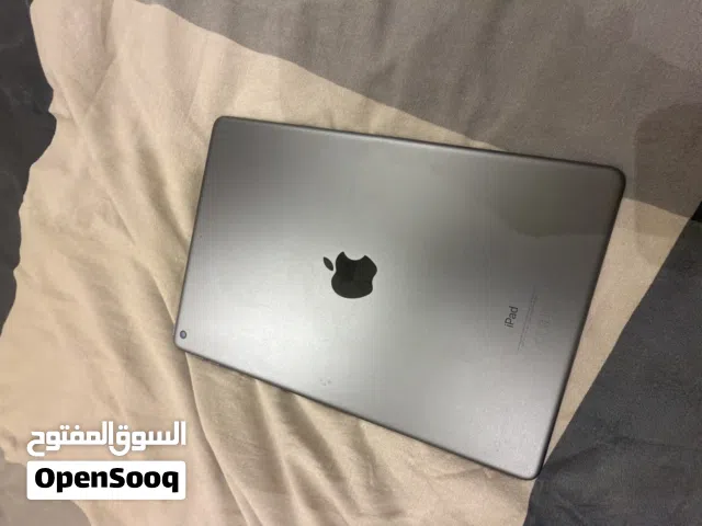 Apple iPad 9 generation used for sale light use only negotiable 9.4 or 9.7