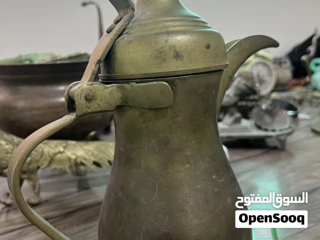 دله قهوه قطعه مميزه من علامة رسلان مختومه بحاله جيده السعر 20 دينار