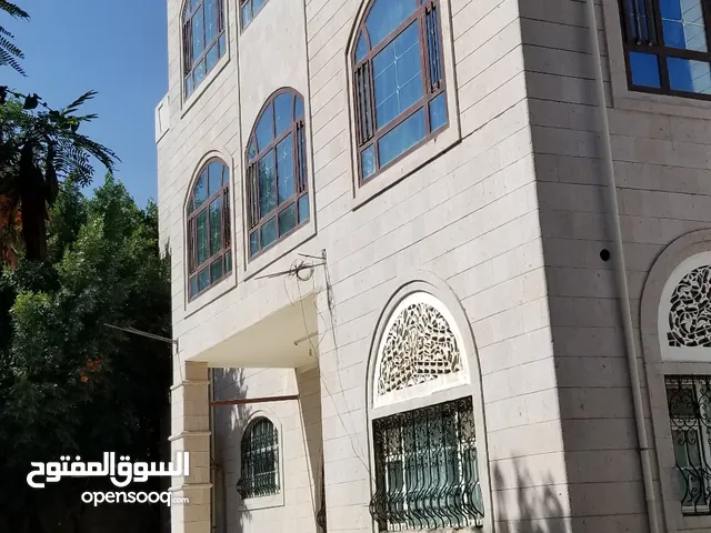 12 m2 More than 6 bedrooms Villa for Sale in Sana'a Bayt Baws