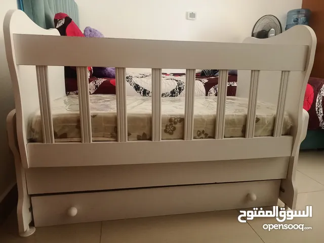 سرير أطفال