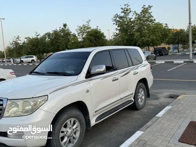 Used Toyota Land Cruiser in Sharjah