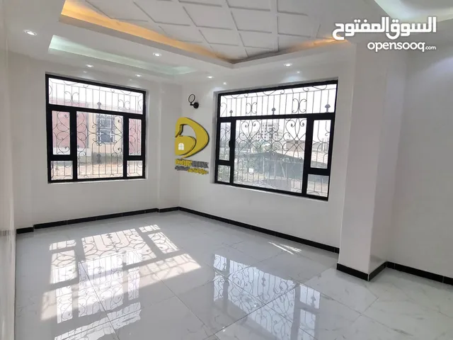 204 m2 4 Bedrooms Apartments for Sale in Sana'a Other