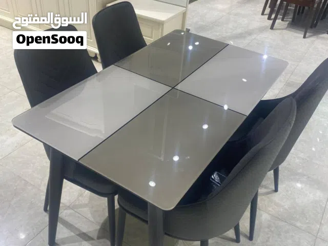 ميز طعام زجاج