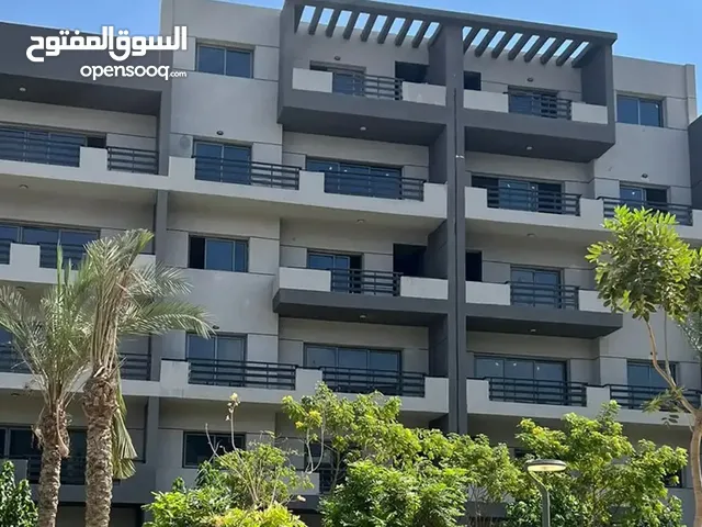 شقه للبيع بالتقسيط على 10 سنوات بدون فوائد بالقرب من التجمع الخامس
