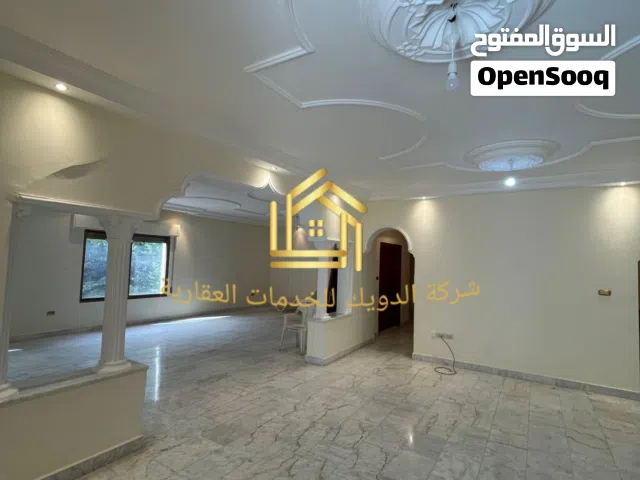شقة سوبر ديلوكس - 4نوم - 350م - ارضية - ترس - موقع مميز / دابوق