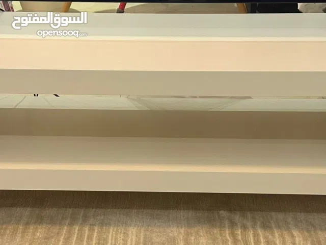 طاولات وديكور للمنزل