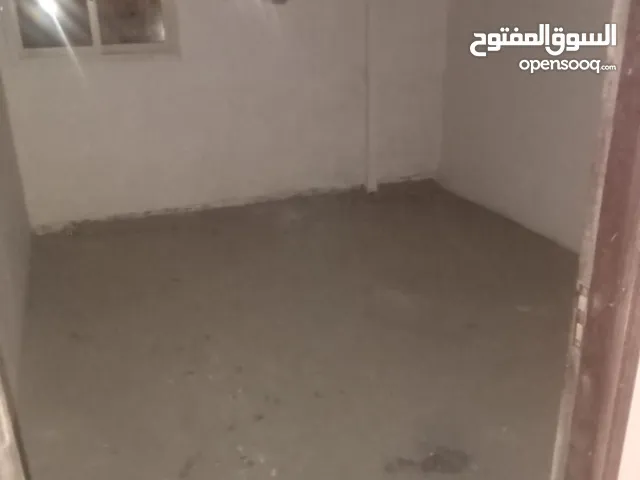 غرف للايجار حساوي علي السادس مباشر مقابل ستاد جابر مياه وزاره وكهرباء متقطعش دقيقه