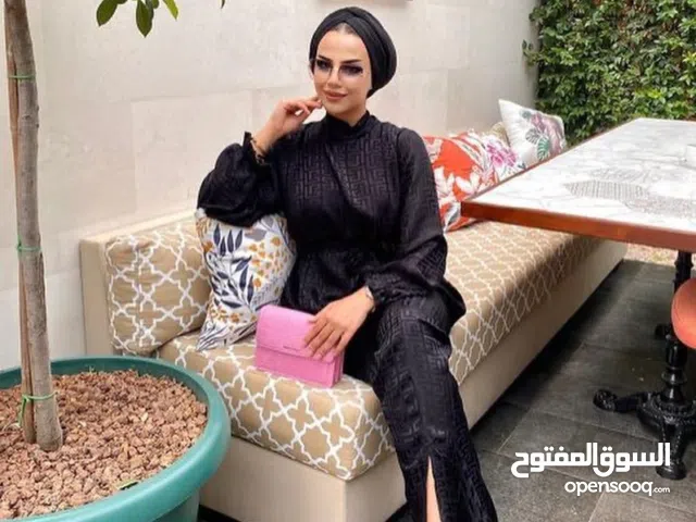 ملابس اطقم نسائي