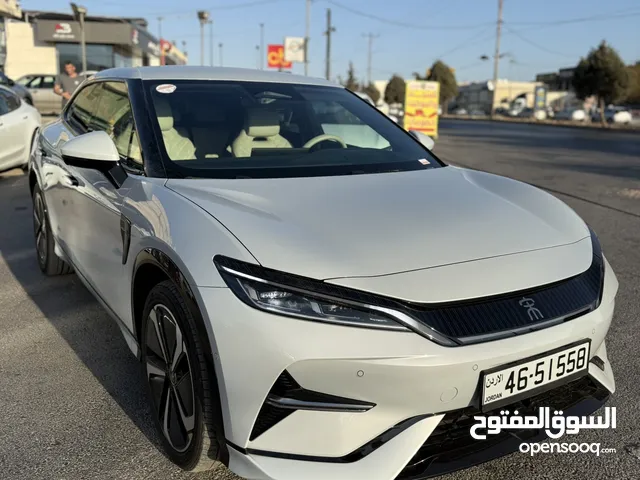 BYD SONG L 2023 متوفره لونين عظمي وفيراني عداد اقل من 9000 كيلو فحص كامل لا يوجد اقساط شخصيه