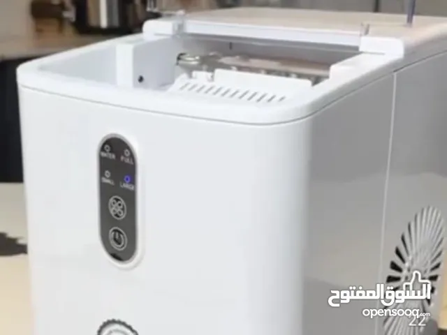 ماكينة صنع الثلج من البيك العالمية مع كفالة لمدة عام كامل اخر حبة متوفرة لدي