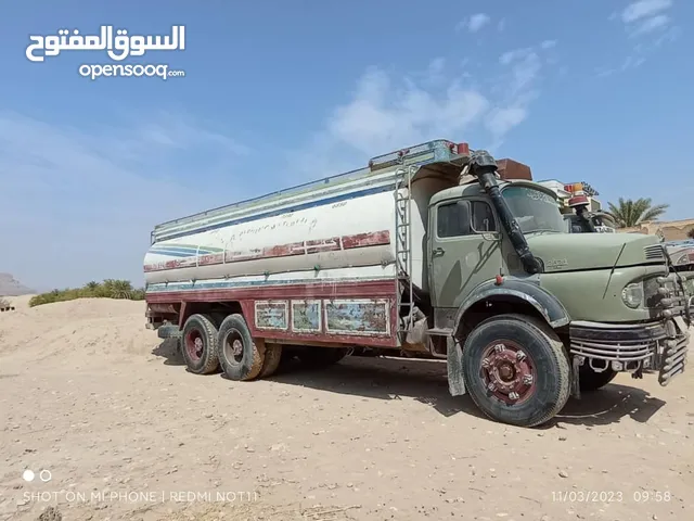 Tank Mercedes Benz 1984 in Hadhramaut