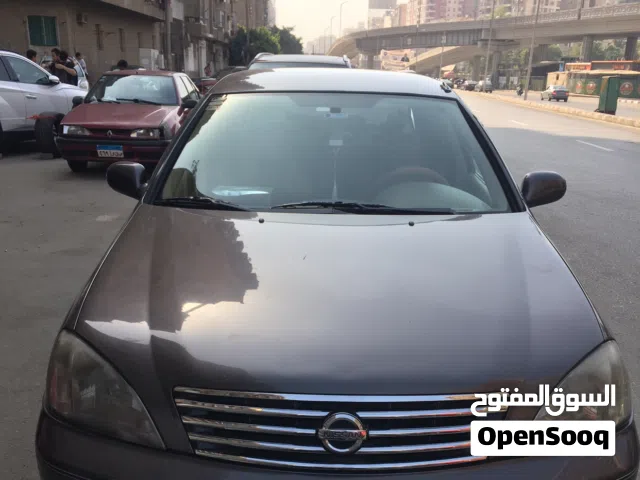 للبيع سياره نيسان صني 2011 فبريكا بالكامل حاله نادره رخصه سنتين اول يد من الزيرو