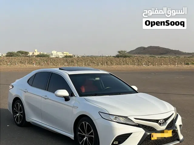2020 تويوتا كامري GLE-X