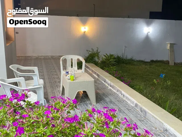 300 m2 Studio Townhouse for Rent in Tripoli Ain Zara